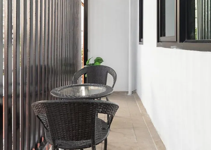 Delta 9 Phrakanong 2*